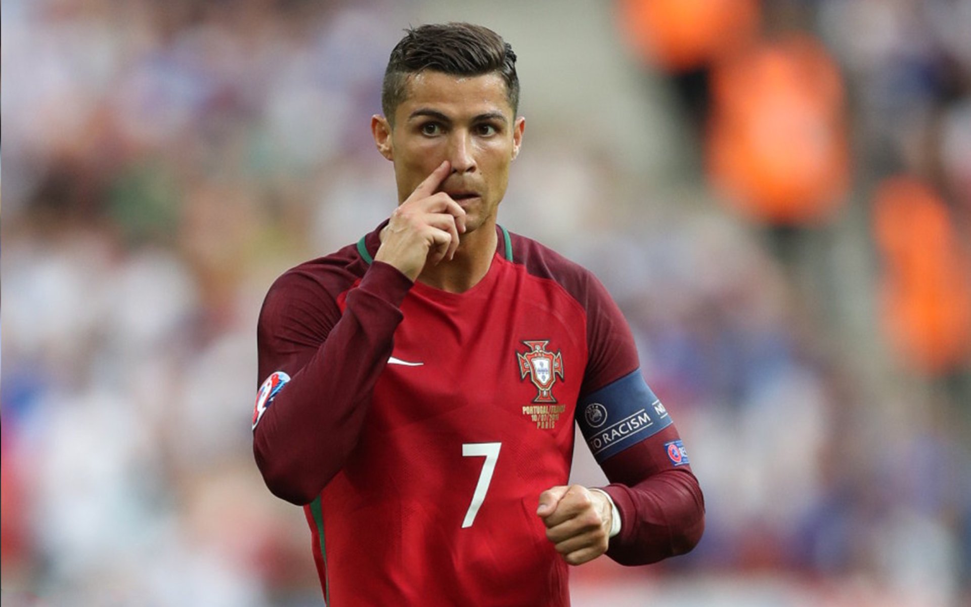 AYX体育官网-西班牙横扫对手,英格兰苦战胜利,热门球队争夺荣誉,西班牙vs英格兰2018