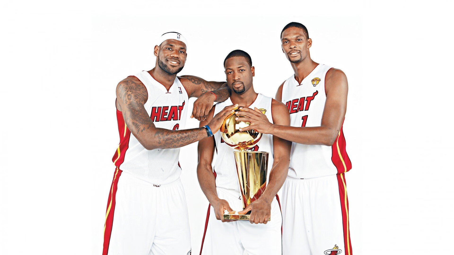 《CS_GO国际巡回赛，火花四溅的精彩对决》，csgo经典比赛视频