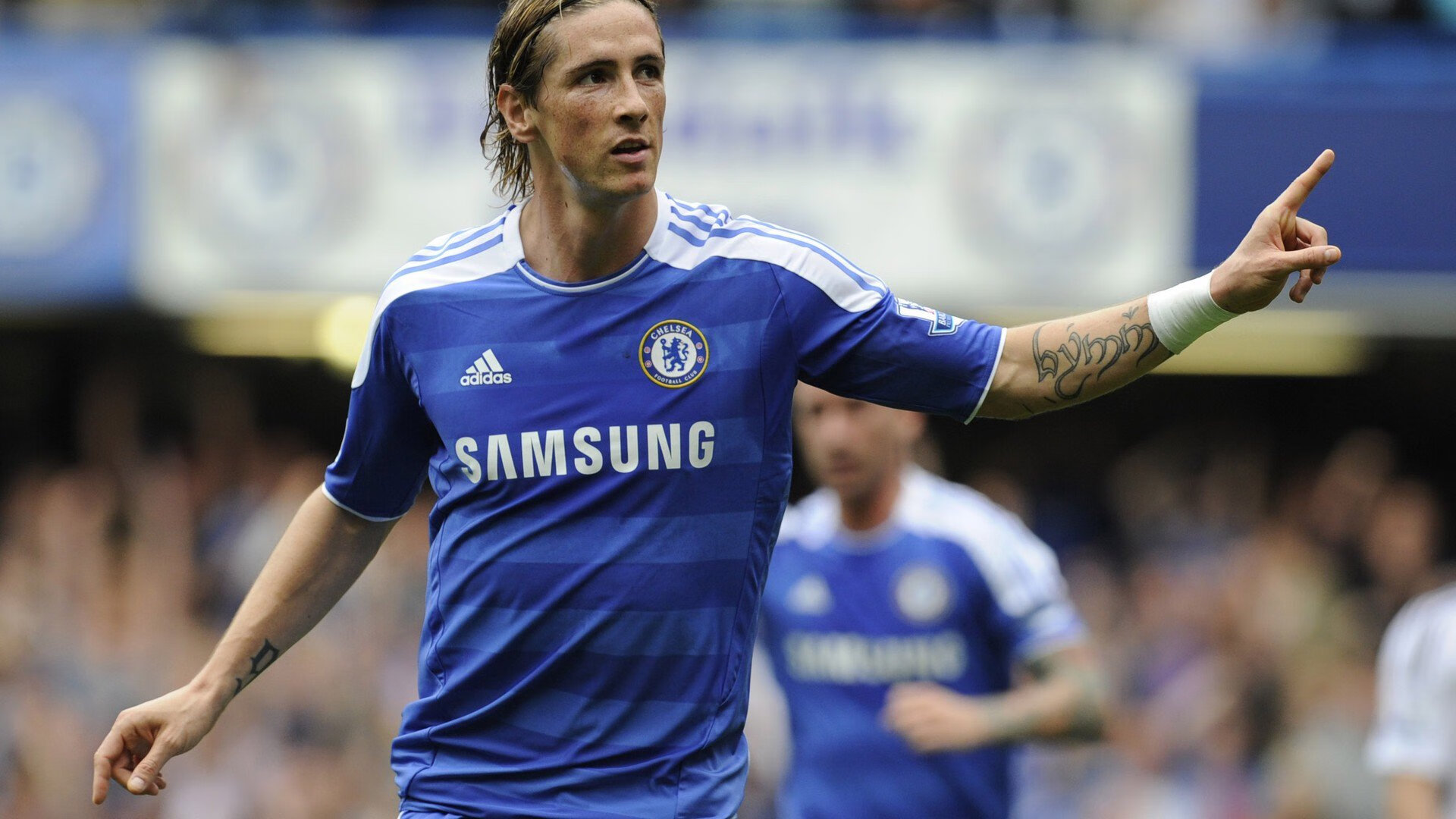 英超经典对决，战术调整和精彩瞬间轮番出现，英超精华集锦